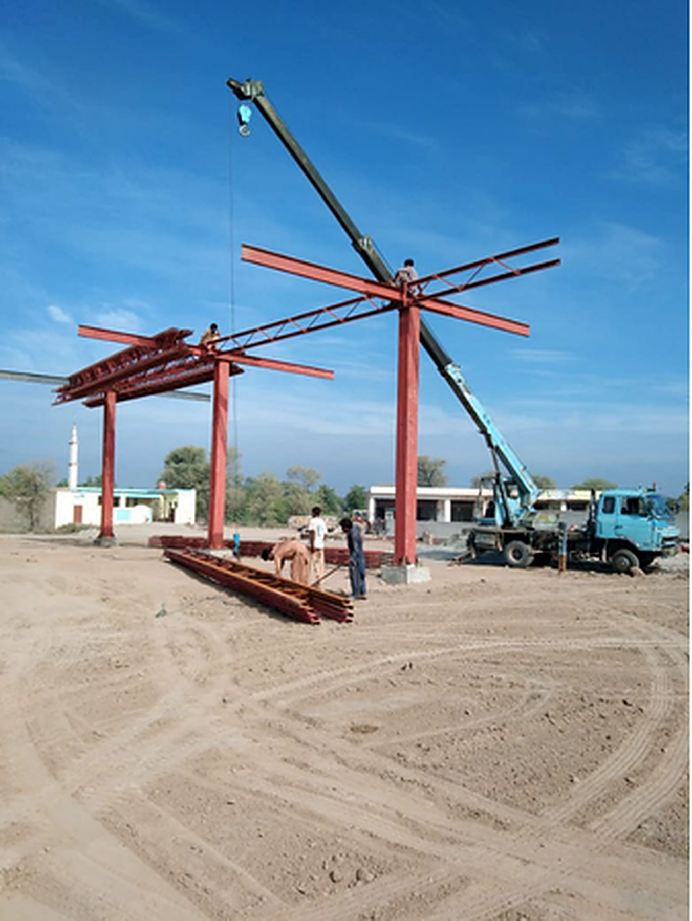 Canopy steel erected by crane