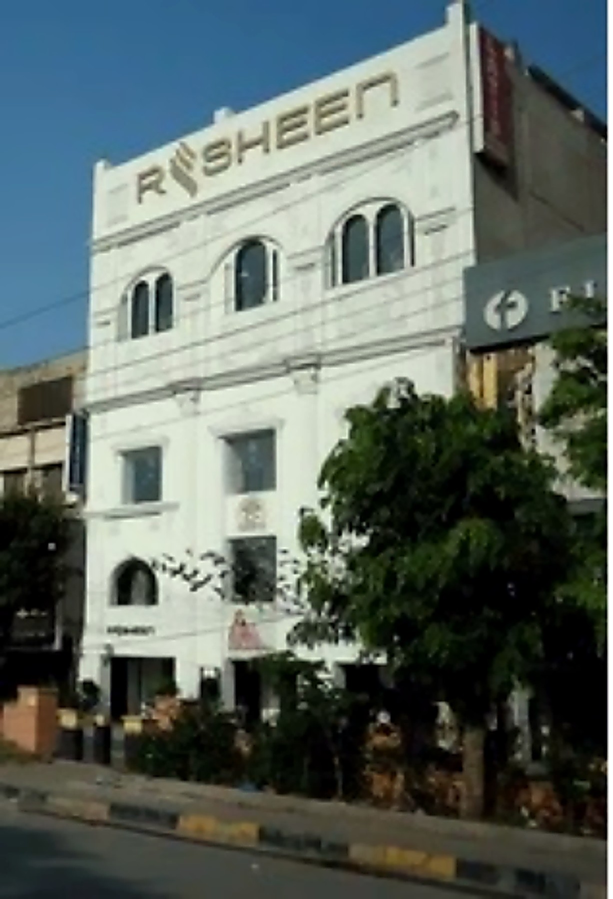 R-Sheen building from the street