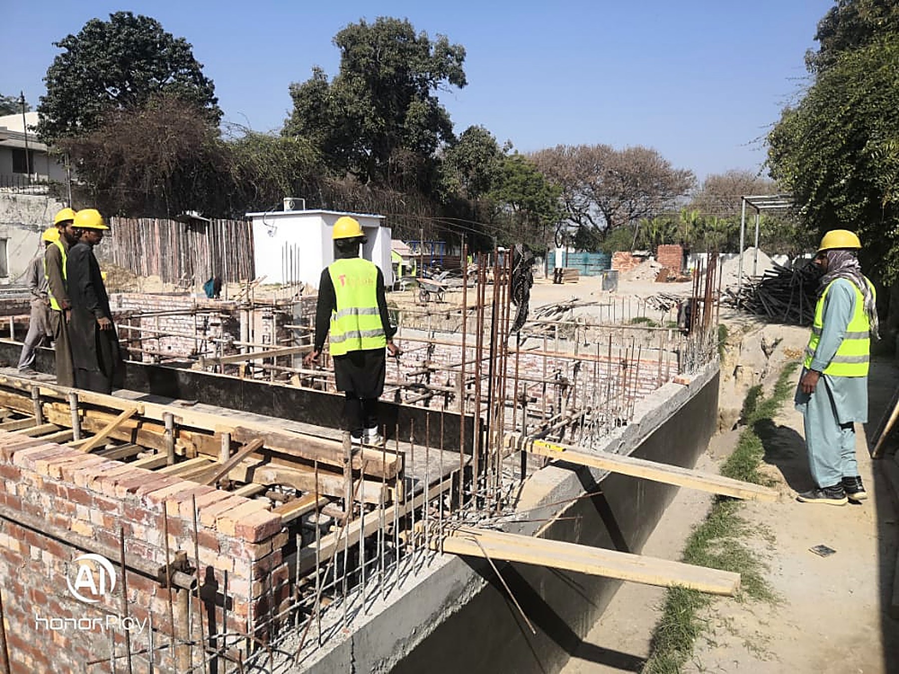 Footings with starter bars