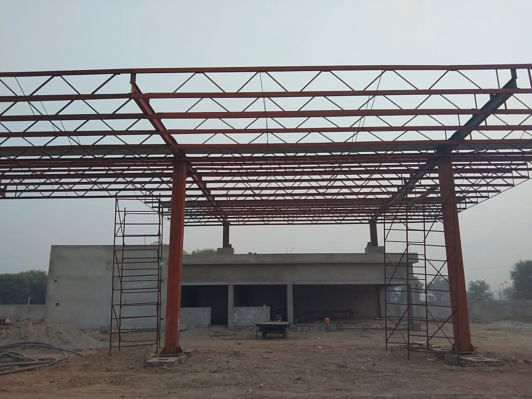 Structural steel canopy frame erected by Tekton