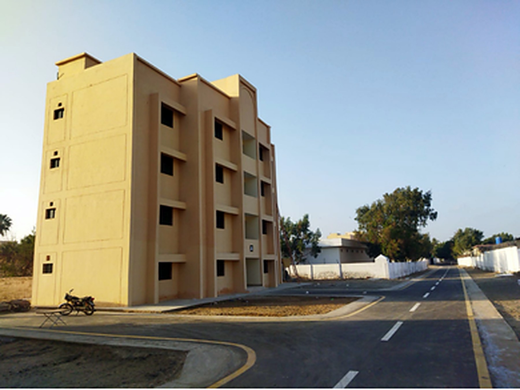 MES D-Type Flats in Karachi, completed by Tekton